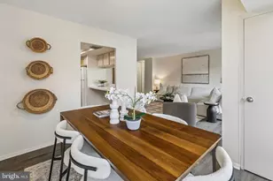 1326 Spruce St, Philadelphia, PA 19107 - Photo 7