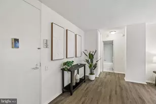 1326 Spruce St, Philadelphia, PA 19107 - Photo 21