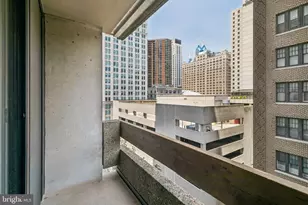 1326 Spruce St, Philadelphia, PA 19107 - Photo 3
