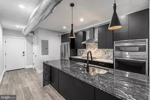 526 Brown St, Philadelphia, PA 19123 - Photo 5