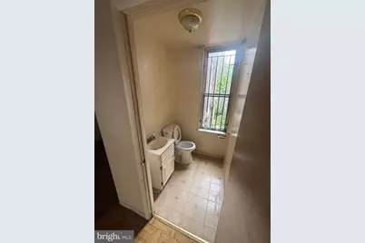 1538 N Myrtlewood Street, Philadelphia, PA 19121 - Photo 9