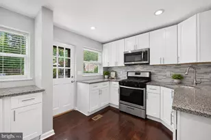 3 Lothian Pl, Philadelphia, PA 19128 - Photo 5