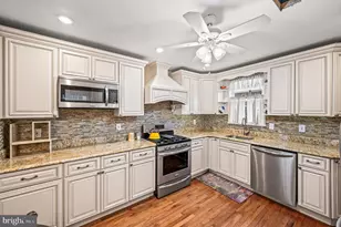 5334 Sylvester St, Philadelphia, PA 19124 - Photo 11