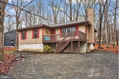 244 Canterbury Road, Bushkill, PA 18324 - Photo 1