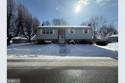 144 Pennsylvania Avenue, Shenandoah, PA 17976 - Photo 1