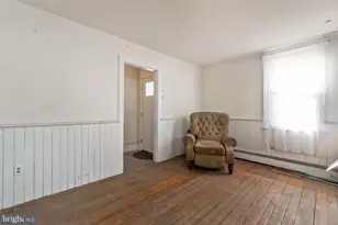 19 Market St, Tamaqua, PA 18252 - Photo 3