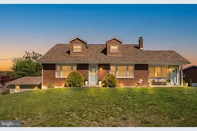 915 Elizabeth Drive, Orwigsburg, PA 17961 - Photo 1