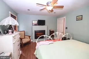 1130 W Norwegian St, Pottsville, PA 17901 - Photo 11