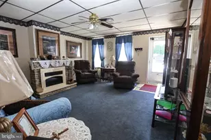 1130 W Norwegian St, Pottsville, PA 17901 - Photo 5