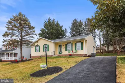 8 Magnolia Lane, Hanover, PA 17331 - Photo 1