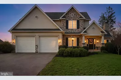 643 Crosslyn Drive, York, PA 17404 - Photo 1