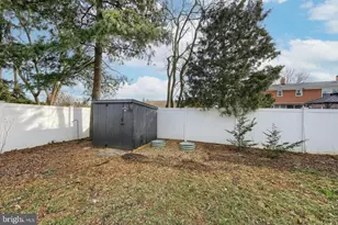 1960 Bannister St, York, PA 17404 - Photo 11