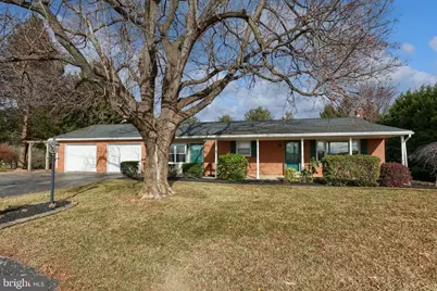 105 Windsor Road, York, PA 17402 - Photo 1