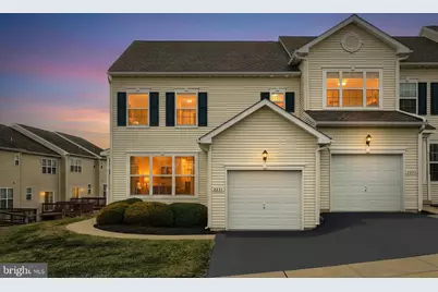 2231 Live Oak Lane #2231, York, PA 17406 - Photo 1