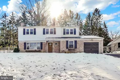 3280 Lynwood Lane, York, PA 17402 - Photo 1