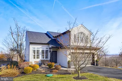 505 N Burberry Lane, Mount Wolf, PA 17347 - Photo 1