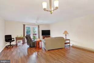 423 Weldon Dr, York, PA 17404 - Photo 5