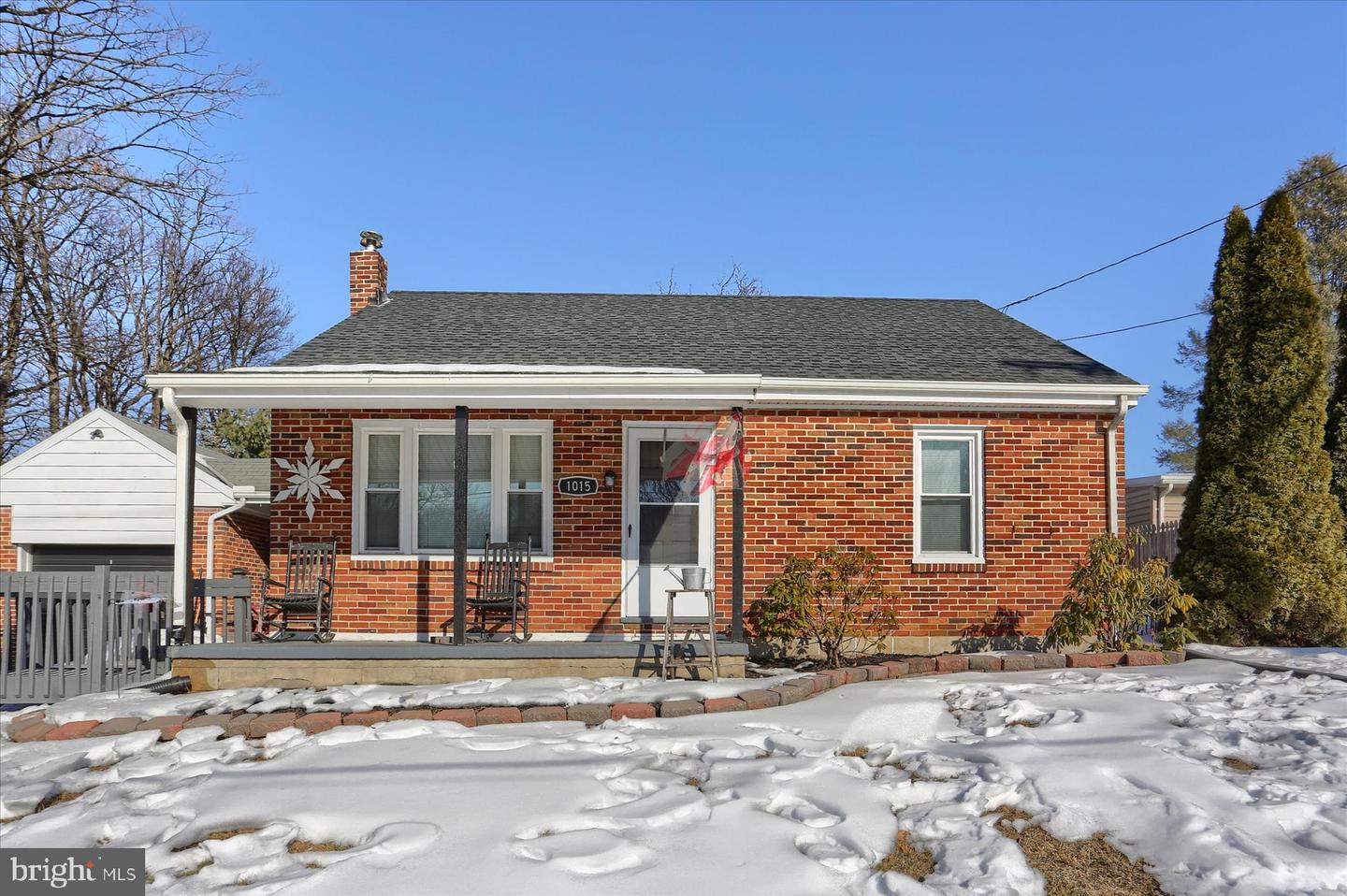 1015 Trinity Rd, York, PA 17408 - MLS PAYK2097936 - Coldwell Banker