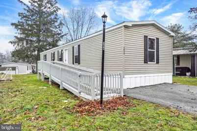304 Brooklyn Drive, York, PA 17406 - Photo 1