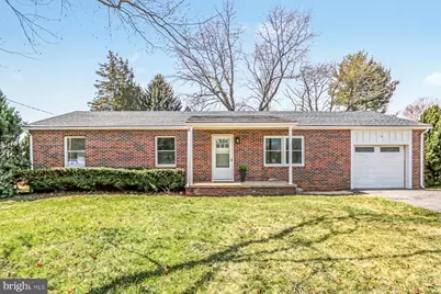 12 Locust Street, Stewartstown, PA 17363 - Photo 1