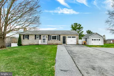 45 Lee Ann Court, Hanover, PA 17331 - Photo 1