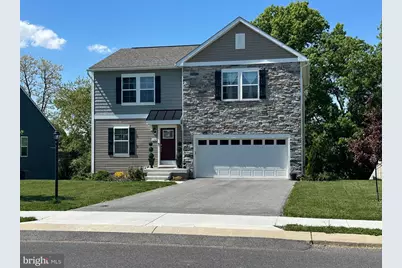 165 Heritage Drive, Hanover, PA 17331 - Photo 1