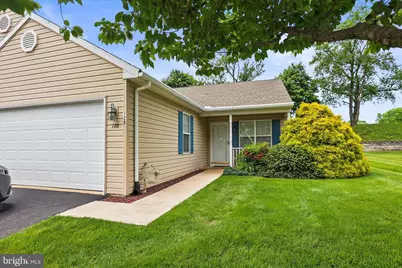 128 Furlong Way #128, Red Lion, PA 17356 - Photo 1