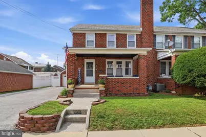 309 W Walnut Street, Hanover, PA 17331 - Photo 1