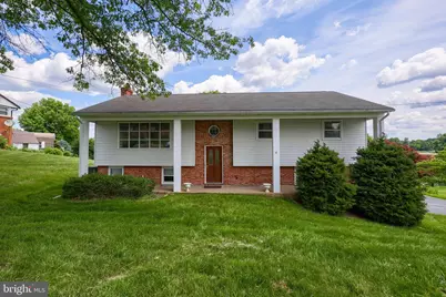 213 S Franklin Street, Red Lion, PA 17356 - Photo 1