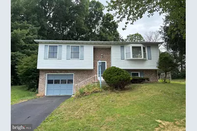 17 Marie Drive, Hanover, PA 17331 - Photo 1