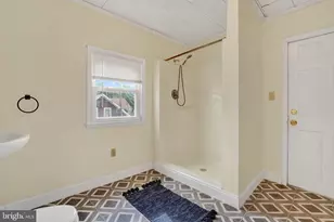 34 N Albemarle St, York, PA 17403 - Photo 21