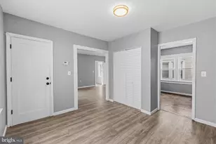 19 Cottage Pl, East Orange, NJ 07017 - Photo 5