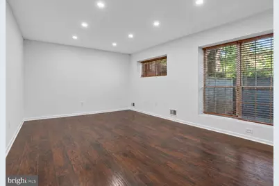 33 Seton Hall Drive, Newark, NJ 07103 - Photo 3