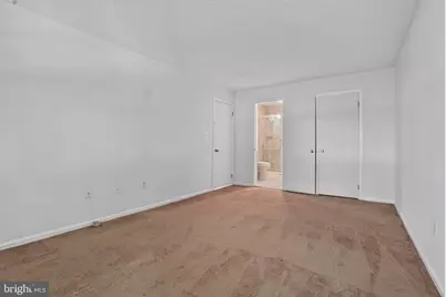 33 Seton Hall Drive, Newark, NJ 07103 - Photo 9