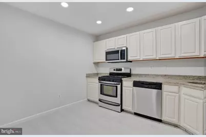 33 Seton Hall Drive, Newark, NJ 07103 - Photo 7