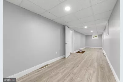 127 W 51st Street, Bayonne, NJ 07002 - Photo 35