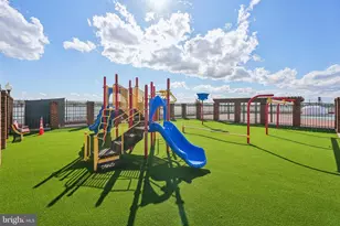 21 Cottonwood St, Jersey City, NJ 07305 - Photo 13