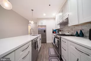 330 4th St, Jersey City, NJ 07302 - Photo 9