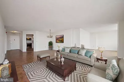 2138 Harmon Cove Tower #2138, Secaucus, NJ 07094 - Photo 9