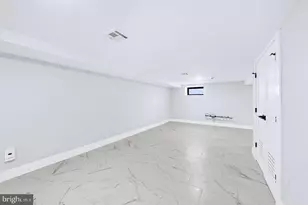 865 Summit Ave, Jersey City, NJ 07307 - Photo 25