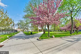 865 Summit Ave, Jersey City, NJ 07307 - Photo 29