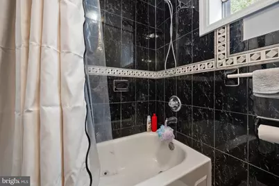 207 Ogden #2R, Jersey City, NJ 07307 - Photo 13