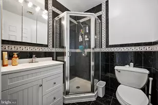 207 Ogden, Jersey City, NJ 07307 - Photo 9