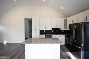 2 Allen St, Lambertville, NJ 08530 - Photo 11