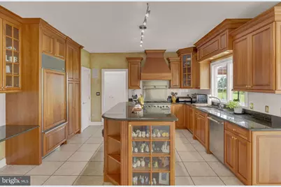 2 Dairy Farm Lane, Lambertville, NJ 08530 - Photo 9