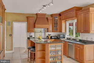 2 Dairy Farm Ln, Lambertville, NJ 08530 - Photo 23