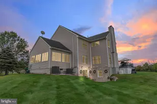 2 Dairy Farm Ln, Lambertville, NJ 08530 - Photo 17