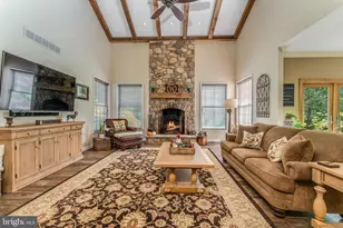 10 Pheasant Dr, Ringoes, NJ 08551 - Photo 25