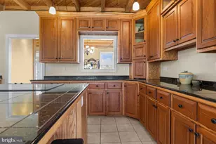 658 Brunswick Pike, Lambertville, NJ 08530 - Photo 21