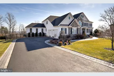 19 Donna Drive, Flemington, NJ 08822 - Photo 9